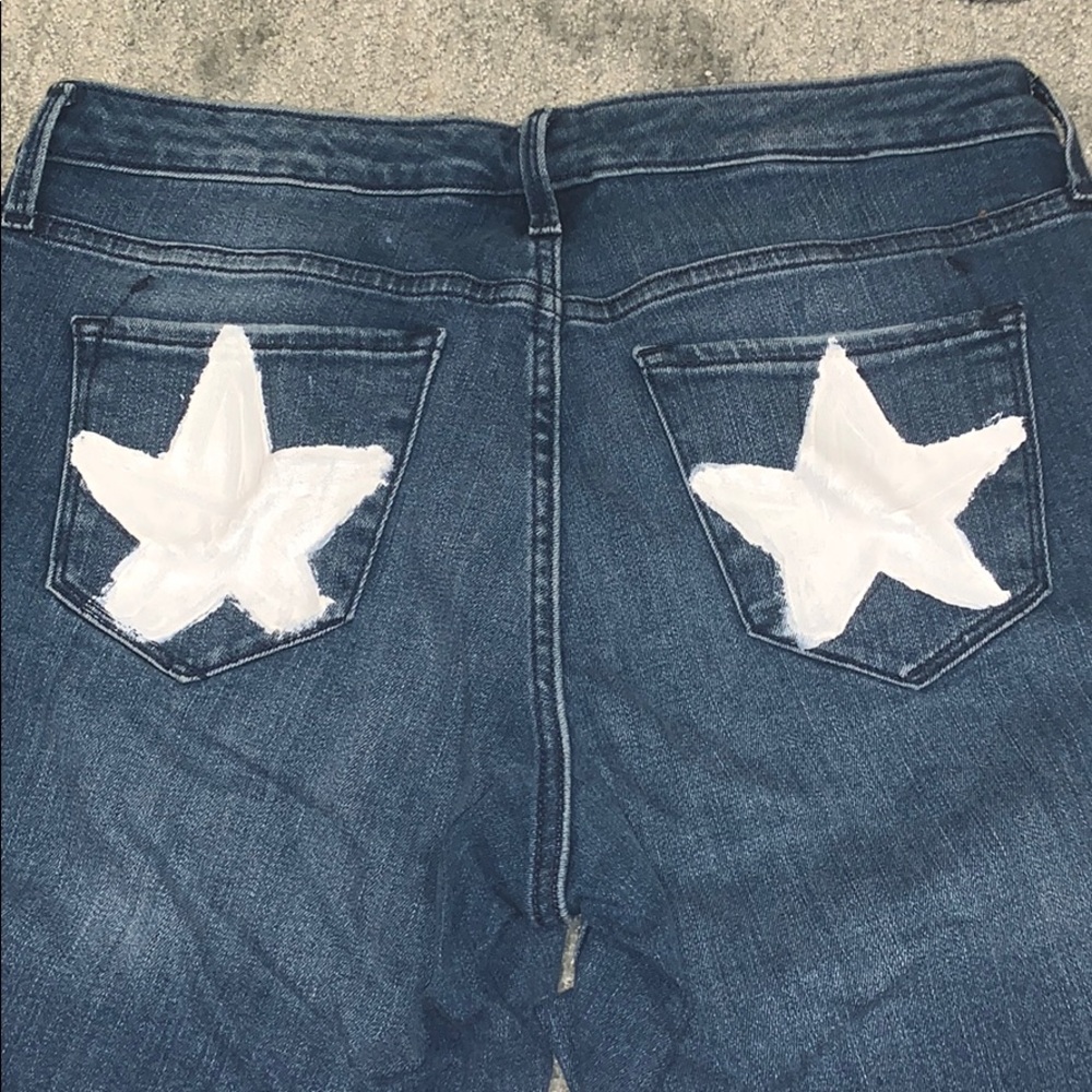 HAND PAINTED MID RISE SKINNY JEANS!